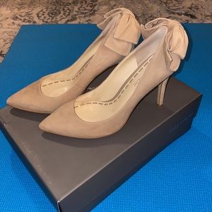 Suede taupe heels